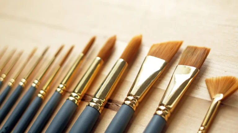 What makes a good paintbrush?